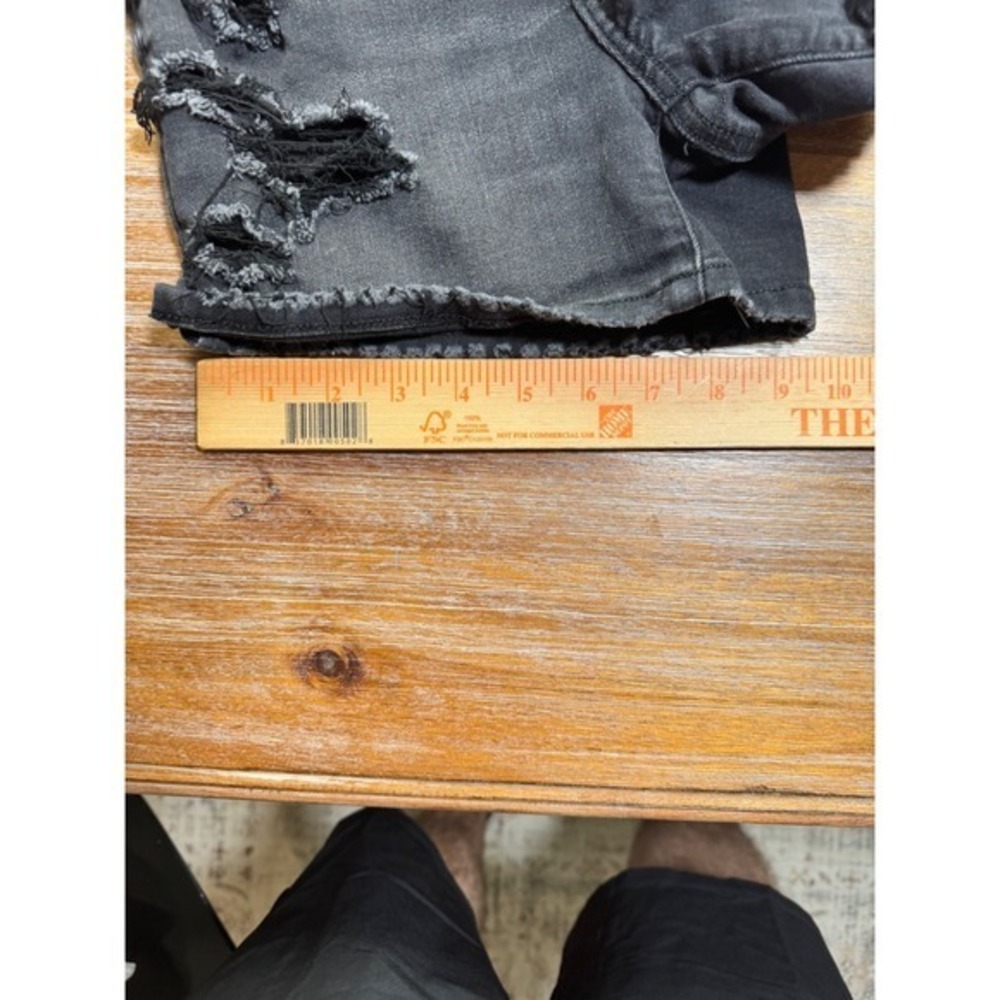 American Eagle Black Denim‎ Shorts Distressed Ripped Next Level Stretch Size 8 - Picture 8 of 8